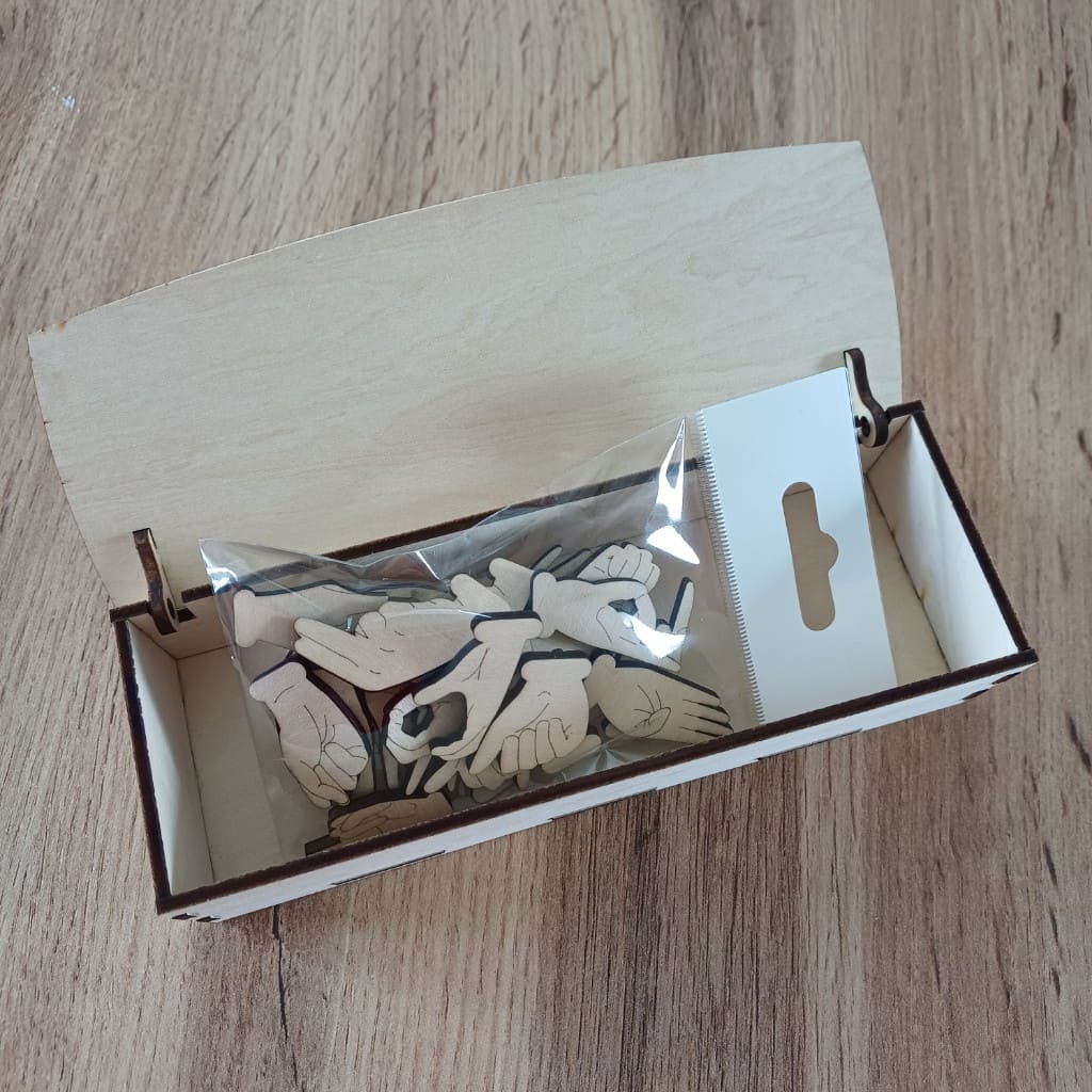 Boîte à souvenirs en bois naturel pour bébé signeur avec gravure de mains et inscription manuscrite Mes petits signes